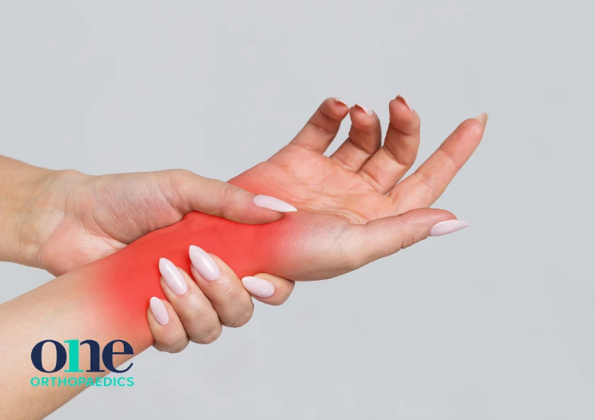 You are currently viewing How to Tell if Your Wrist is Broken or Just Sprained?